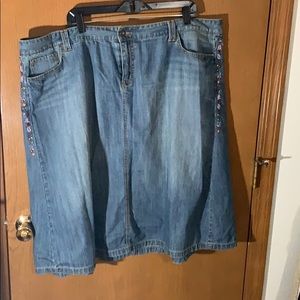 Denim skirt
